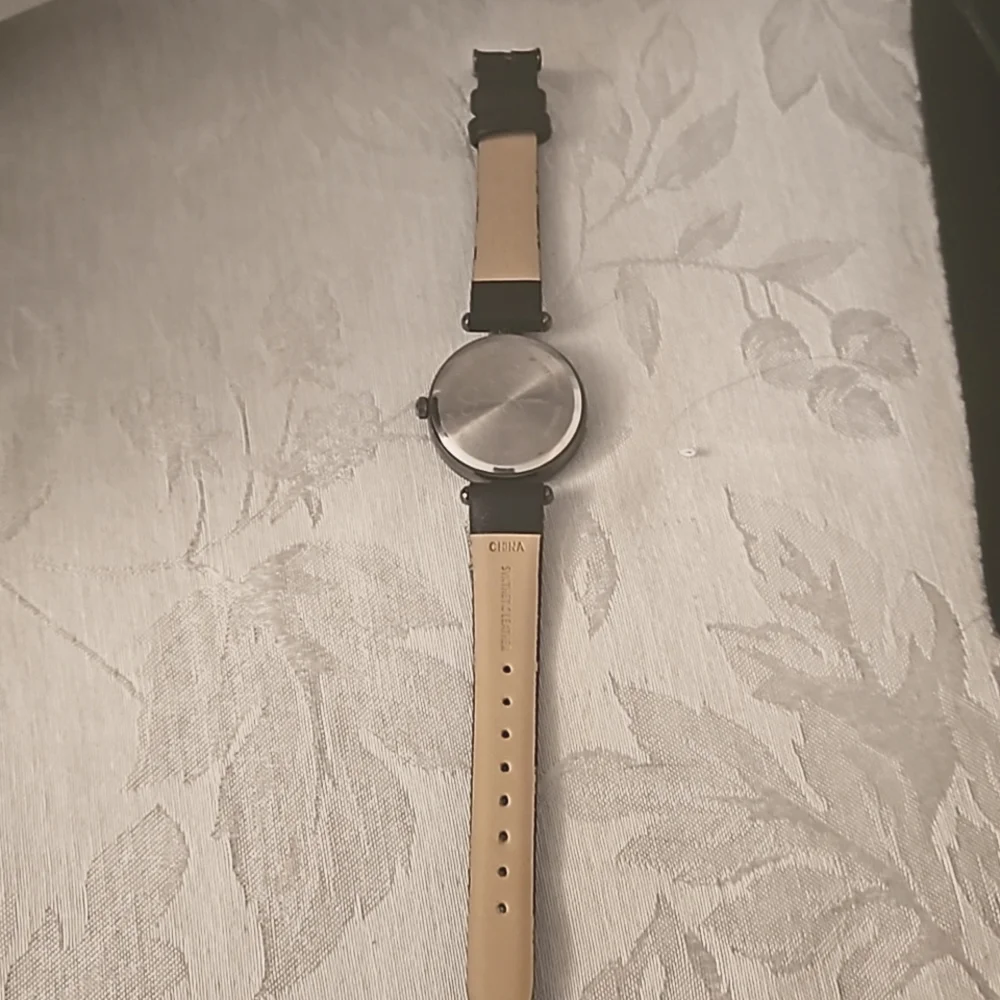 Jessica Simpson Watch.